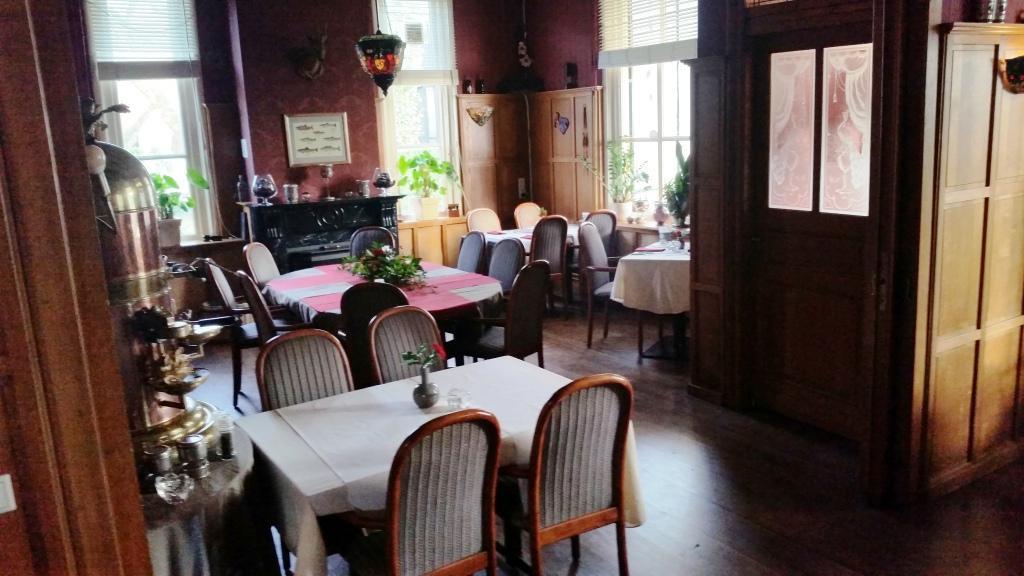'T Oude Veerhuis Heerewaarden Екстериор снимка